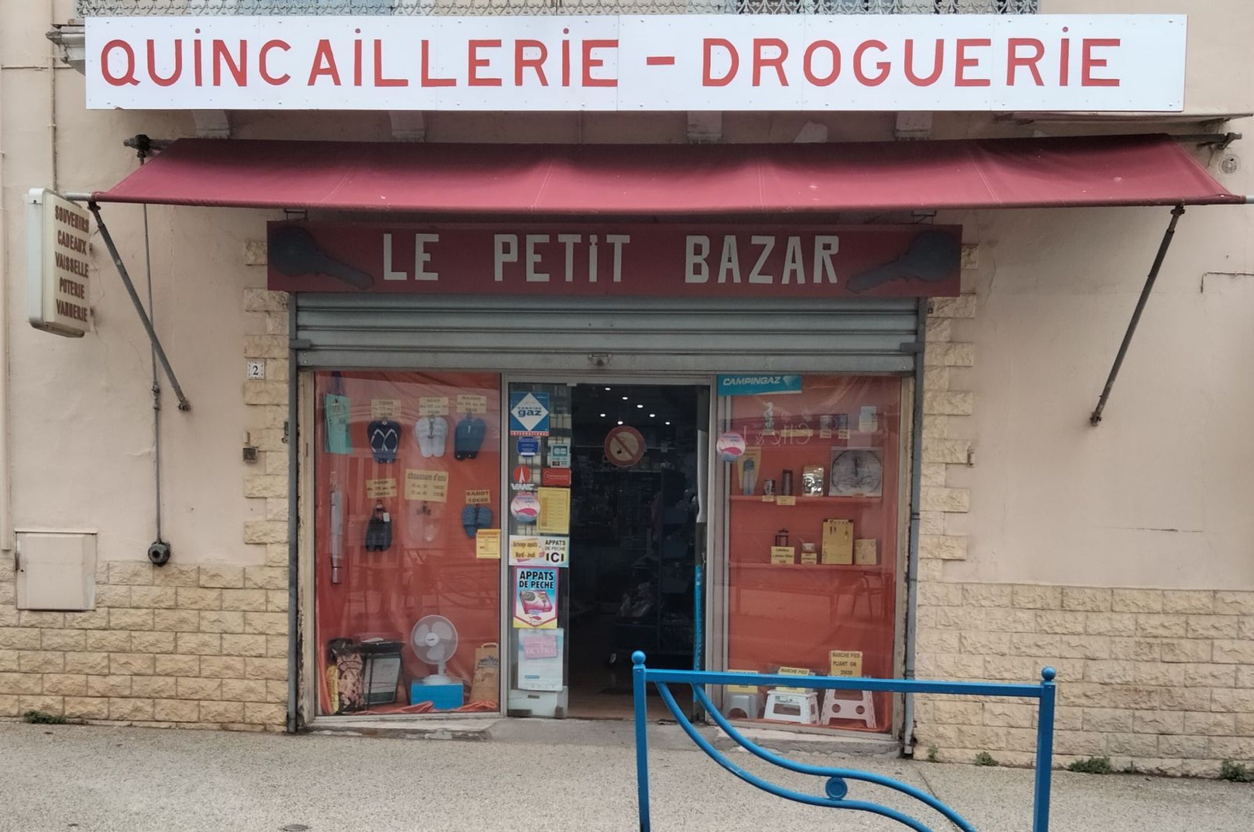 LE-PETIT-BAZAR-BALARUC-LES-BAINS--1-