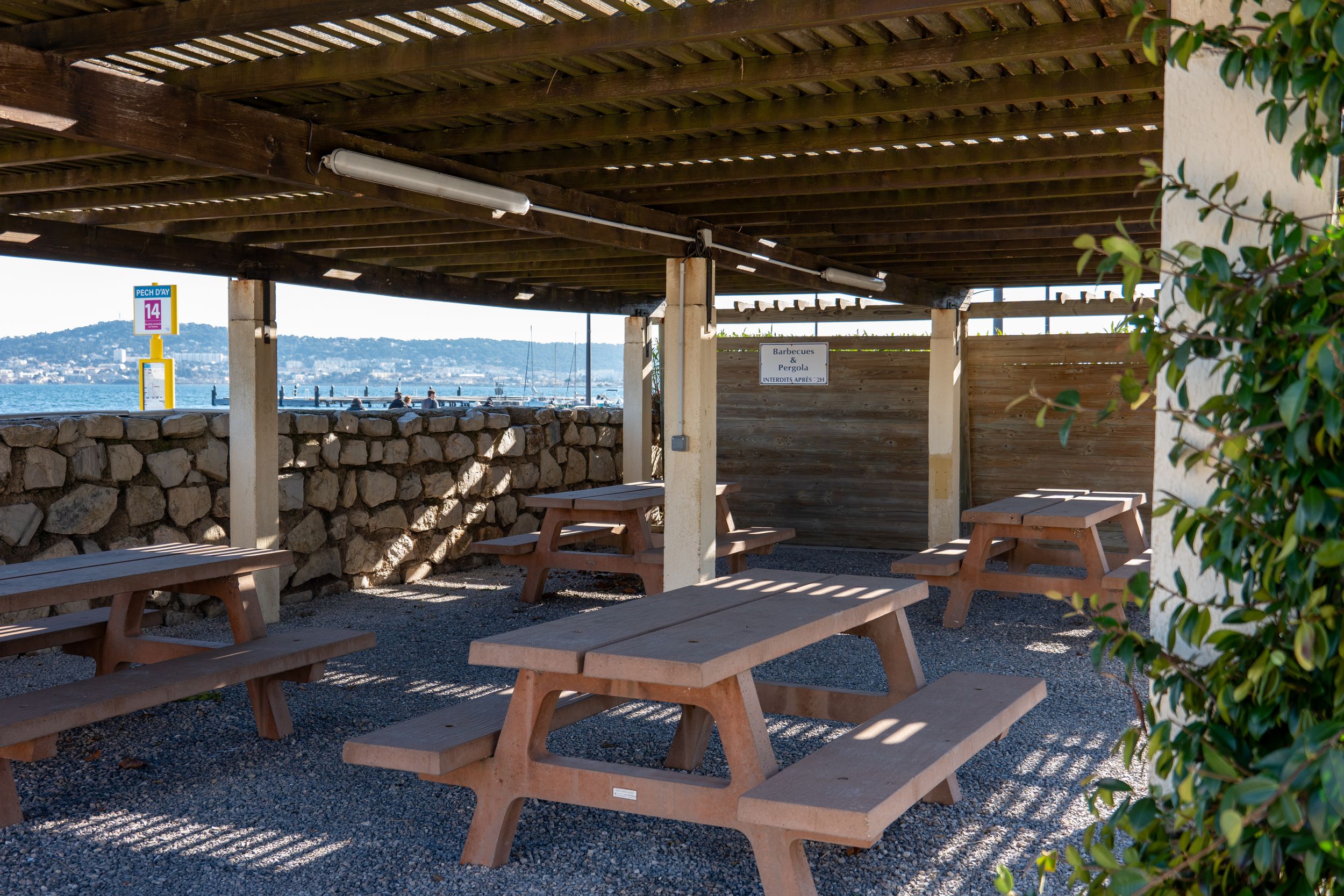 Pech_d_Ay_pergola