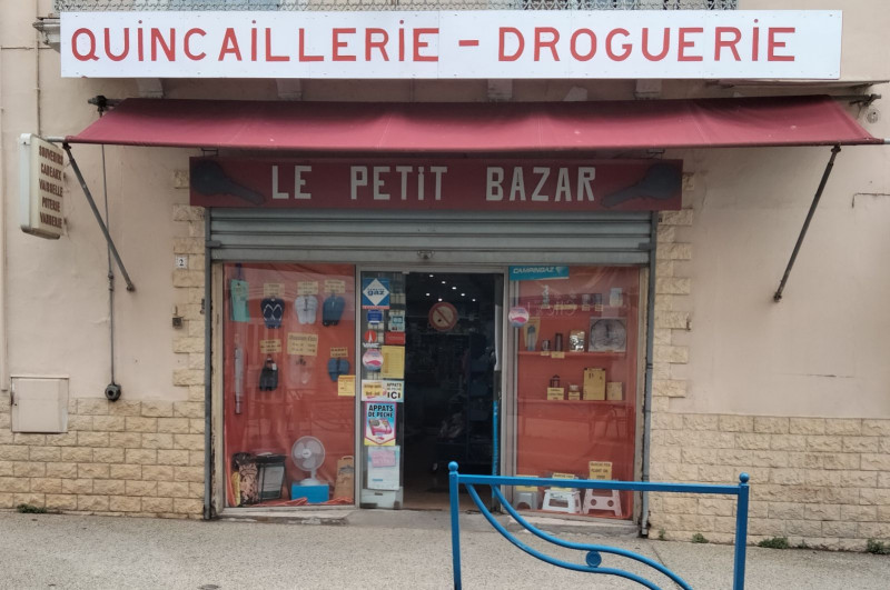 LE PETIT BAZAR BALARUC LES BAINS (1)