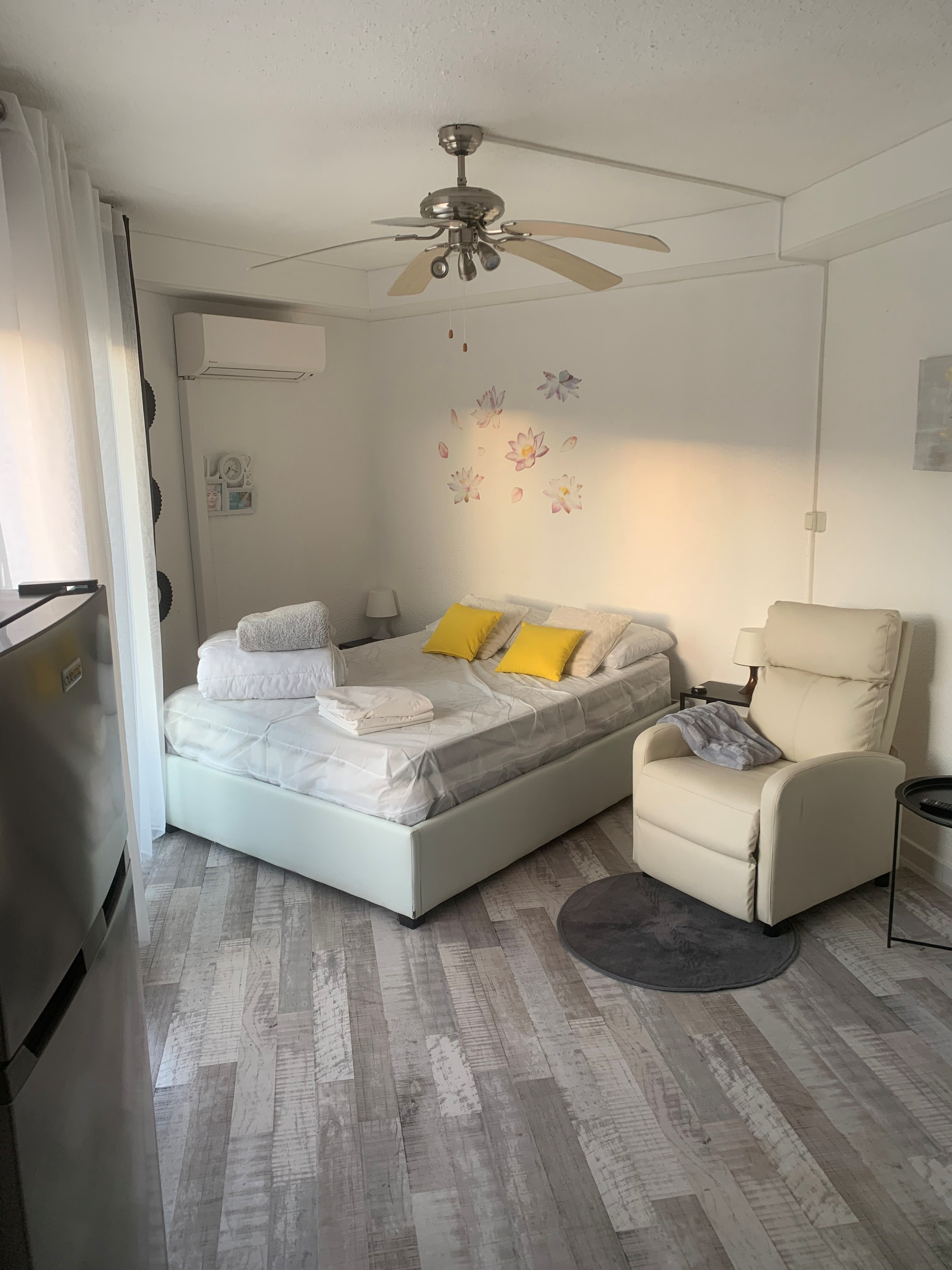 LOCATION BALARUC LES BAINS 11 RUE MONTGOLFIER BAZIZI FATHIA (16)