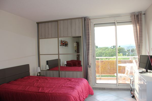 LOCATION BALARUC-LES-BAINS 148 RESIDENCE CAPRICORNE B