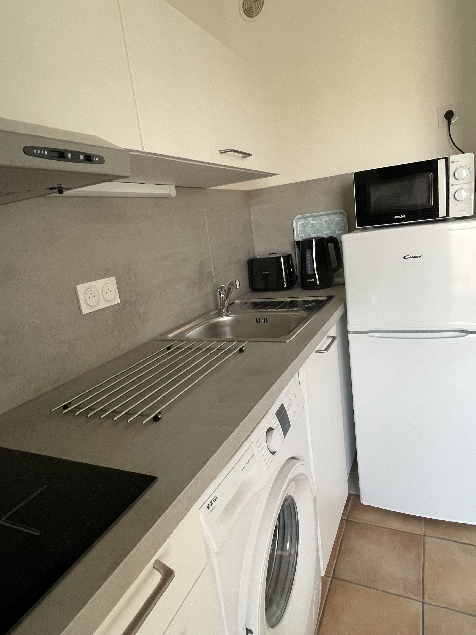 LOCATION BALARUC LES BAINS 38 RESIDENCE SEVIGNE 6 LEFEBVRE STEPHANIE (6)