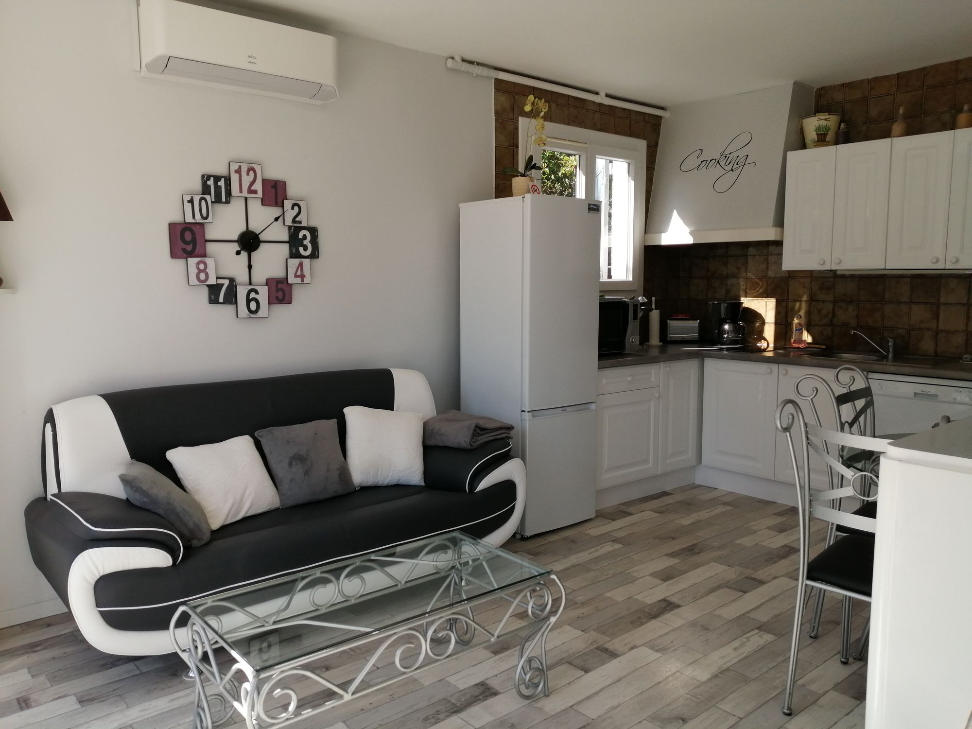 LOCATION BALARUC LES BAINS 7 BIS RUE DES AMANDIERS SANTISE NICOLAS