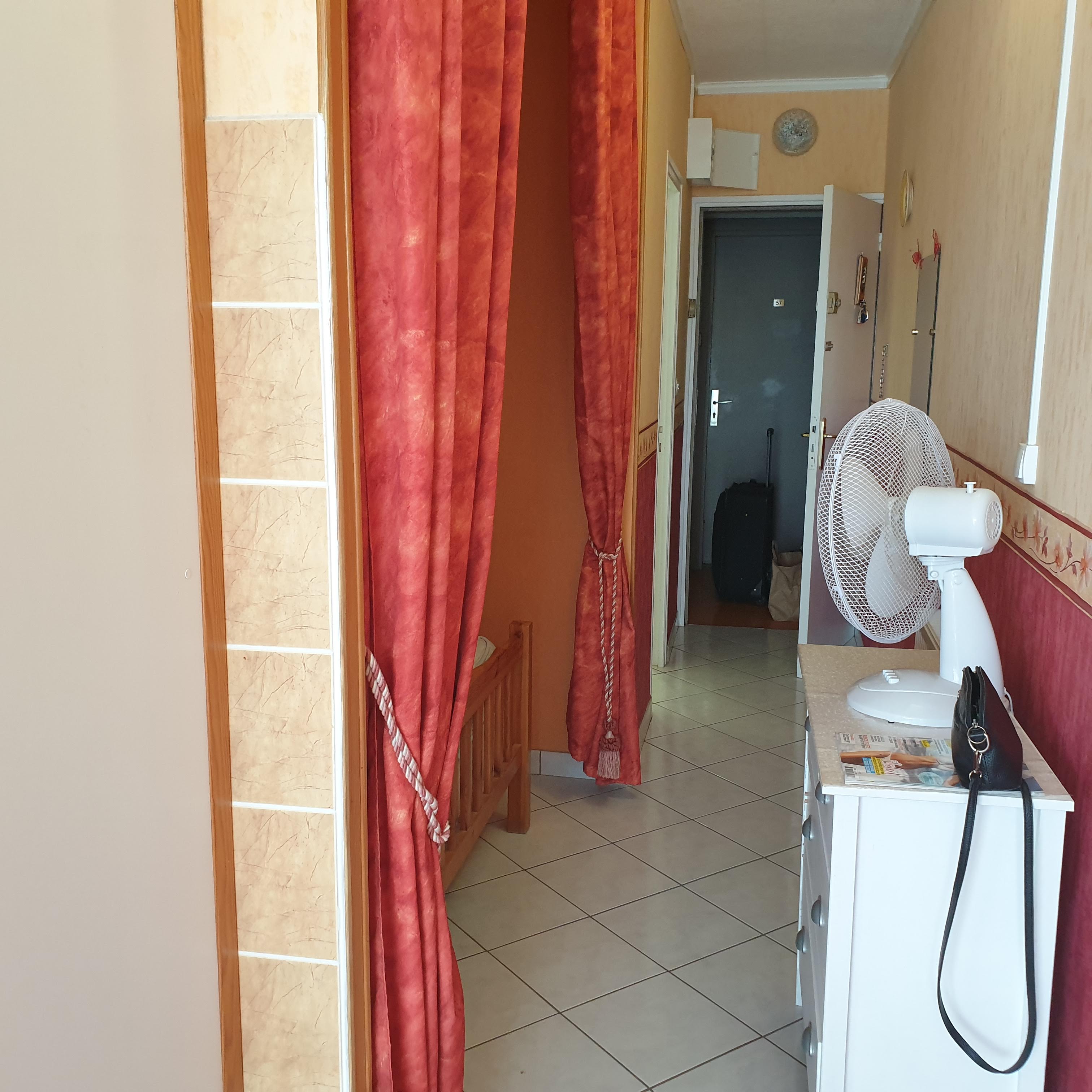LOCATION BALARUC LES BAINS 79 RESIDENCE DES BAINS BRENOT MARIE JEANNE (5)