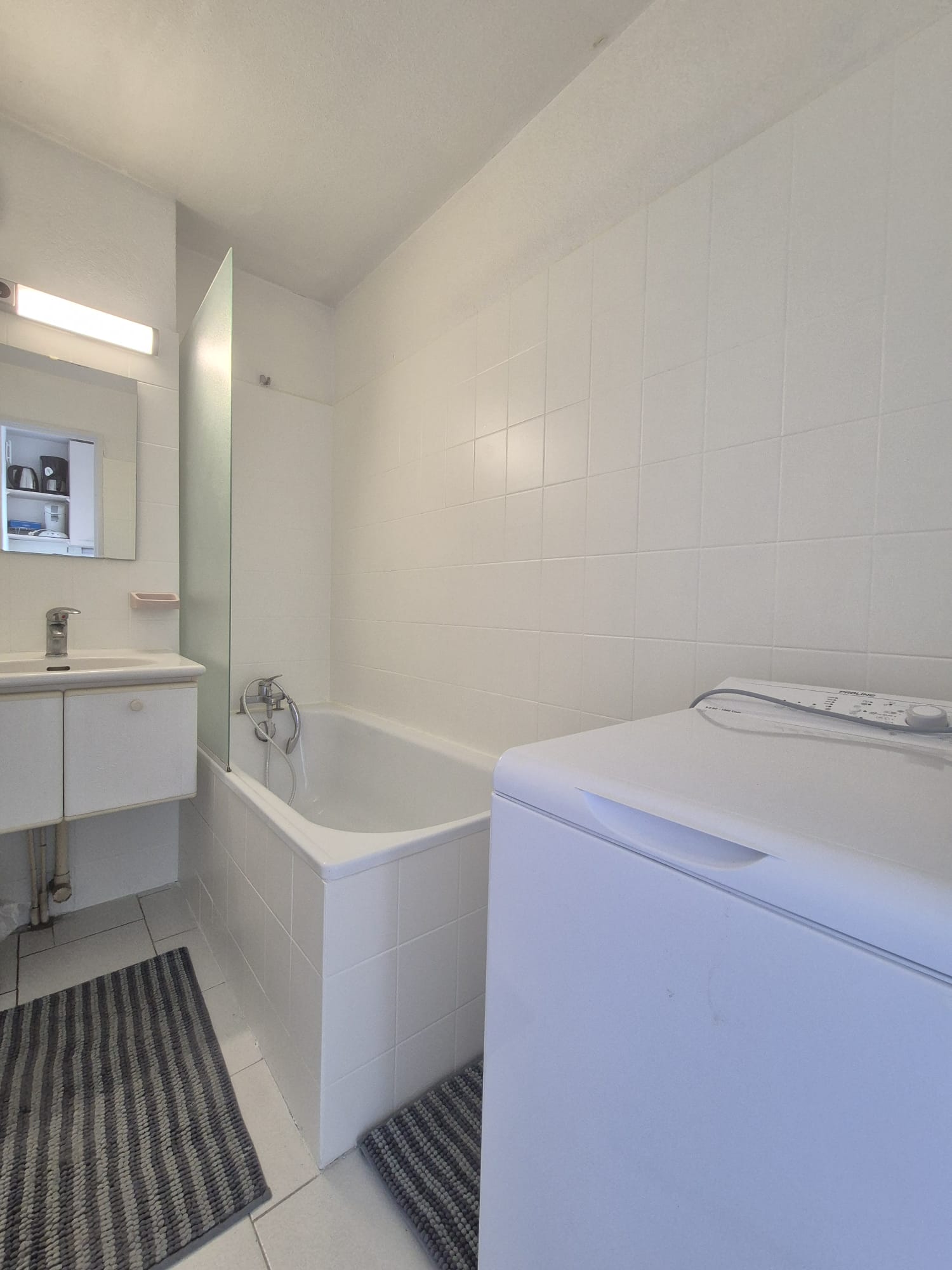 LOCATION BALARUC LES BAINS 81 RESIDENCE LES HAUTS DE BALARUC CHEZ LAURETTE  (3)