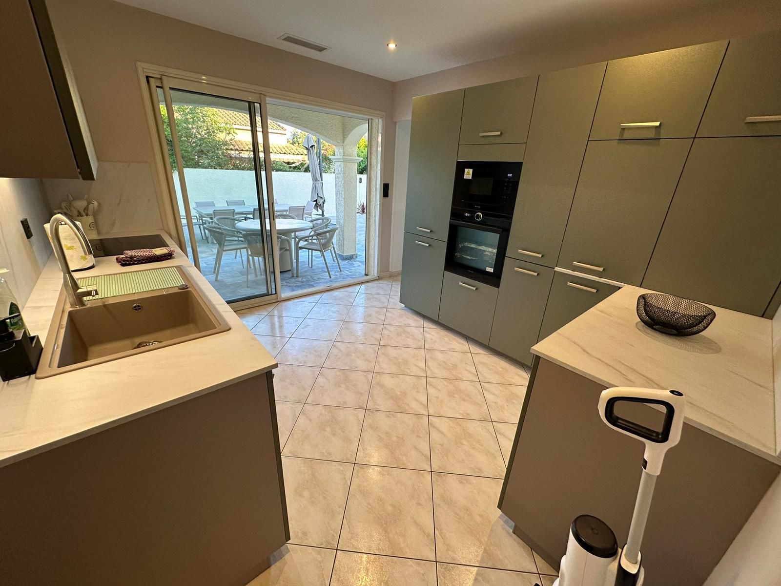 LOCATION BALARUC LES BAINS LES ARBOUSIERS DE THAU CHAMBE CHRISTINE (27)