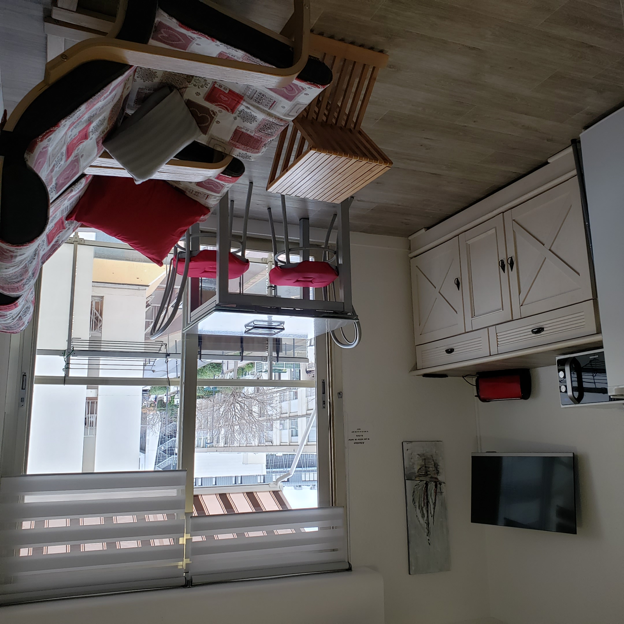 LOCATION-BALARUC-LES-BAINS-RESIDENCE-29-SEVIGNE5-JARROUSSE-DENIS-02 (2)