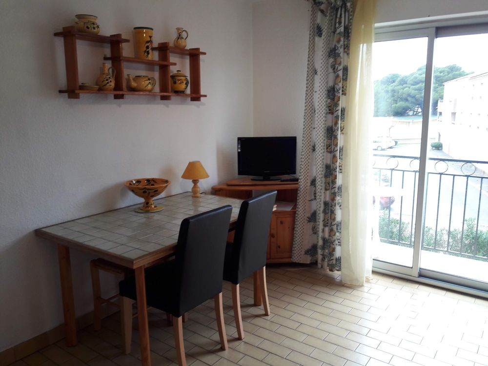 LOCATION-BALARUC-LES-BAINS-RESIDENCE-APPOLOIDE-50-RAYMOND-ISABELLE-02