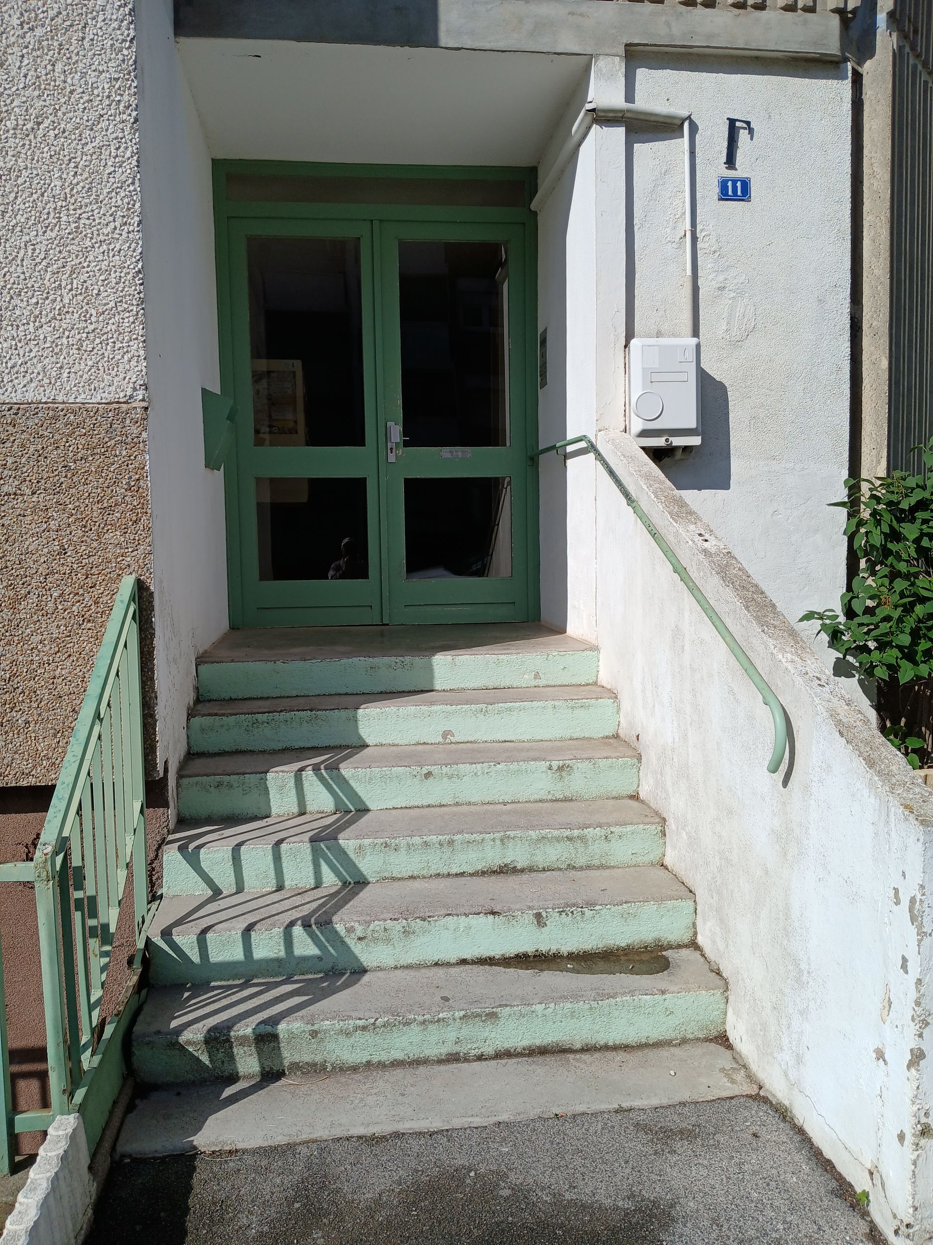 LOCATION BALARUC LES BAINS RESIDENCE ECUREUILS FRAYSSINET JEAN (7)