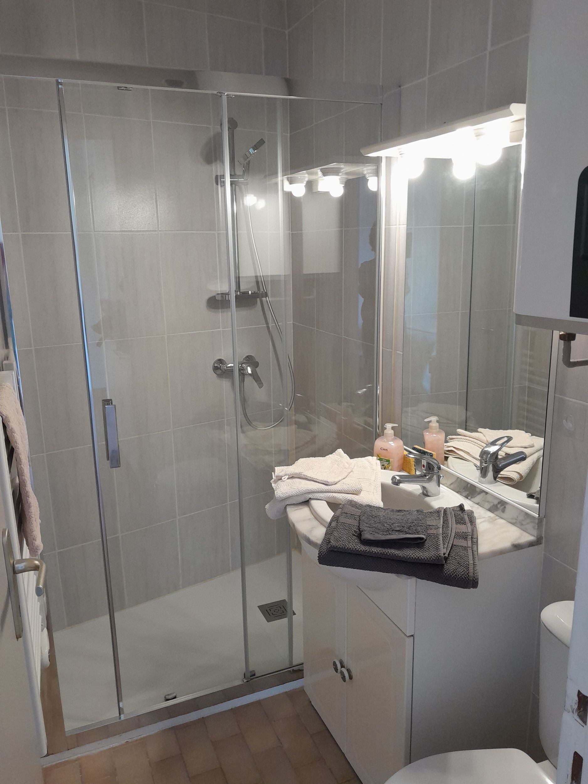 LOCATION BALARUC LES BAINS RESIDENCE EPHEBE 26 VALTHIER CROS BRIGITTE (6)