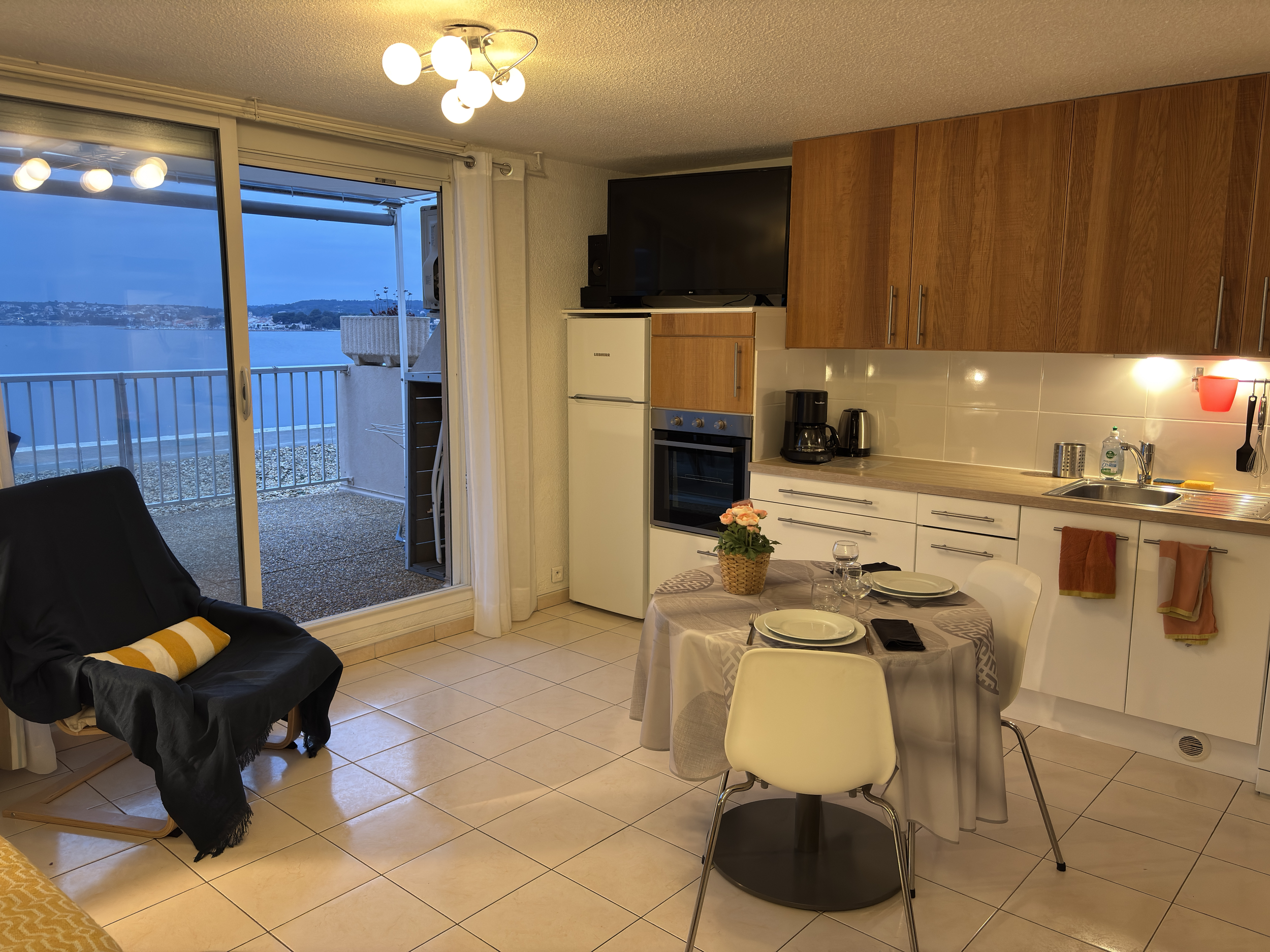 LOCATION BALARUC LES BAINS RESIDENCE FLAMANTS ROSES COURS FLORIAN (6)