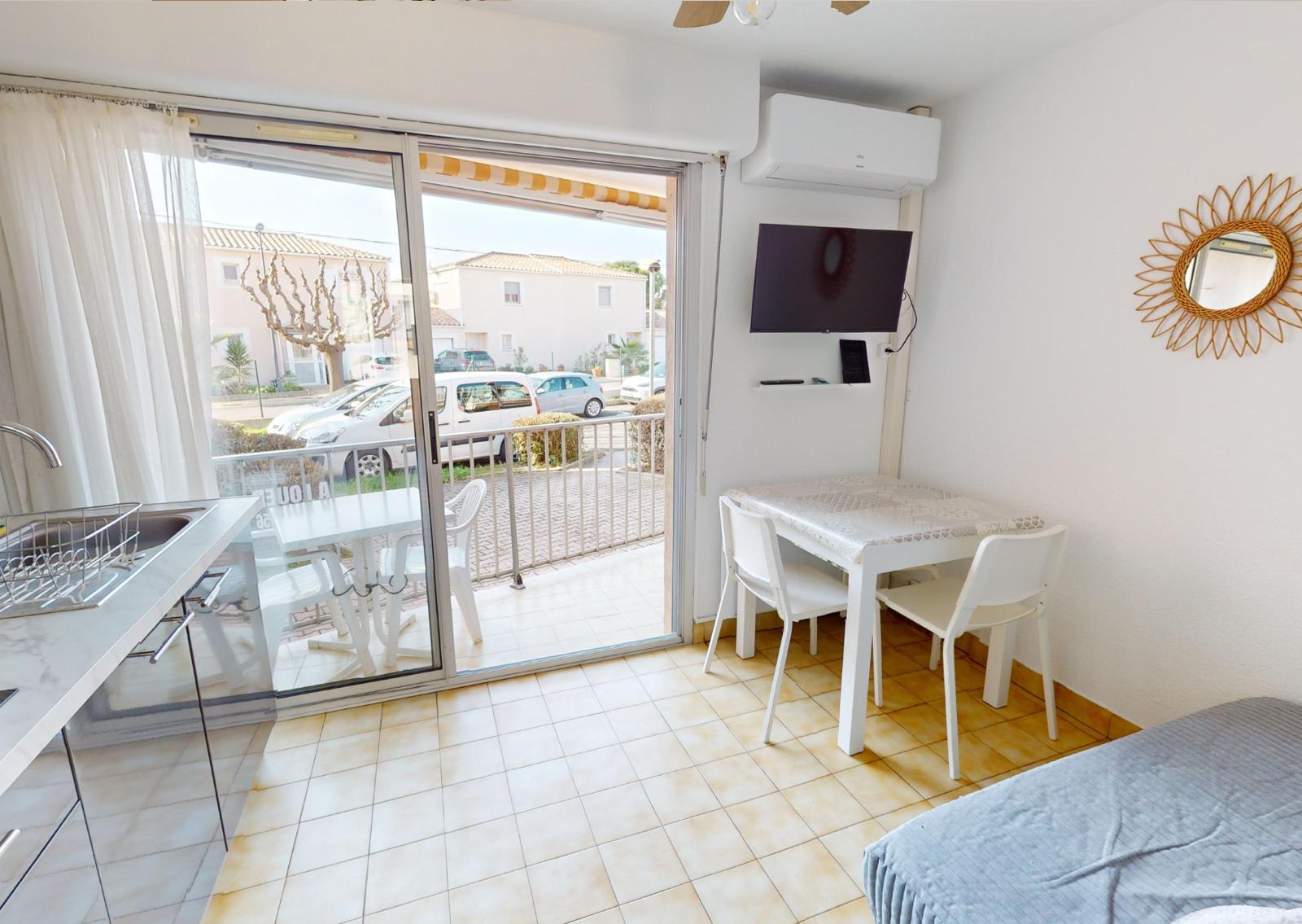 LOCATION BALARUC LES BAINS RESIDENCE ISIS 12 PICCOT CREZOLLET (2)