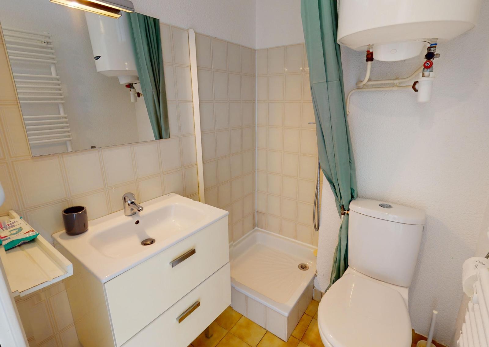 LOCATION BALARUC LES BAINS RESIDENCE ISIS 12 PICCOT CREZOLLET (9)