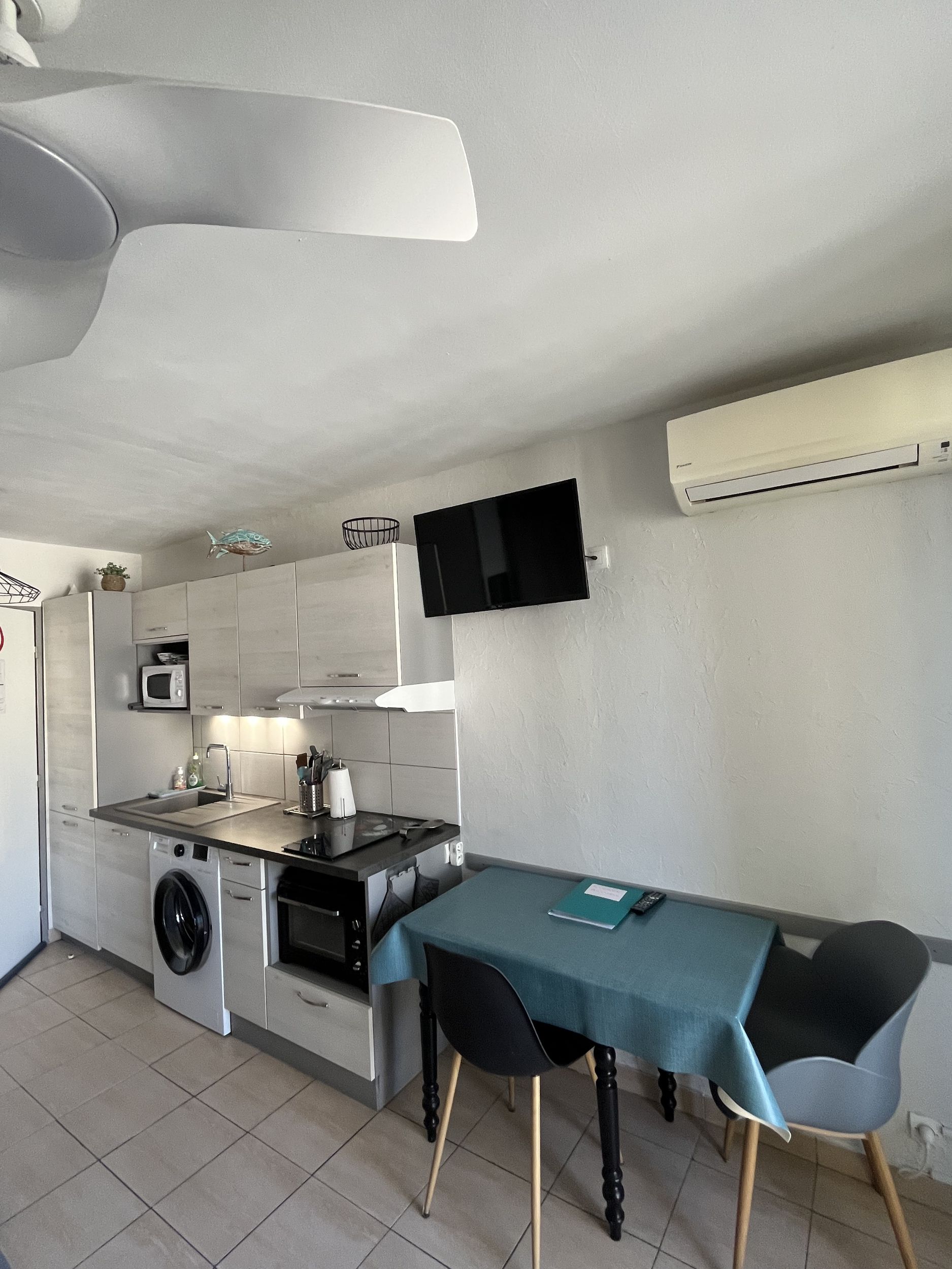 LOCATION BALARUC LES BAINS RESIDENCE LE SAGITTAIRE CERUTTI CAROLE (6)