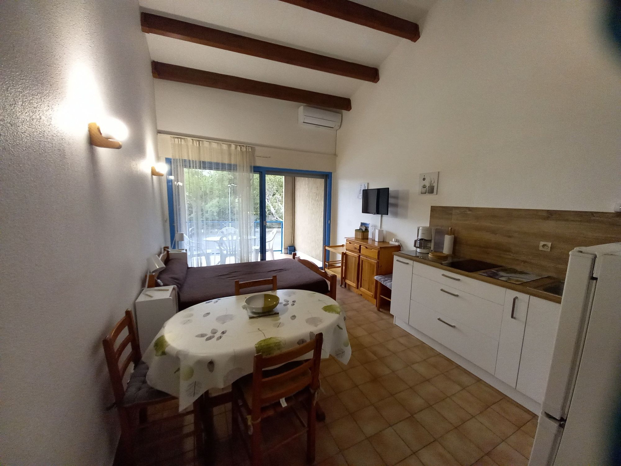 LOCATION-BALARUC-LES-BAINS-RESIDENCE-NAIAIDES-2-N-17-BARBERA-SOPHIE--1-