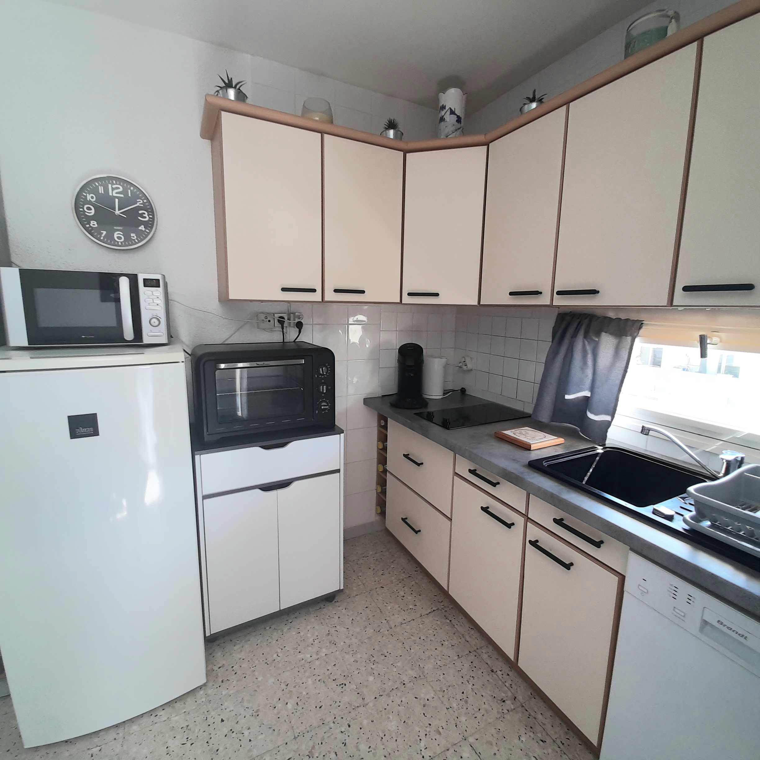 LOCATION BALARUC LES BAINS RESIDENCE PASTEUR B MORETTI PATRICE (4)
