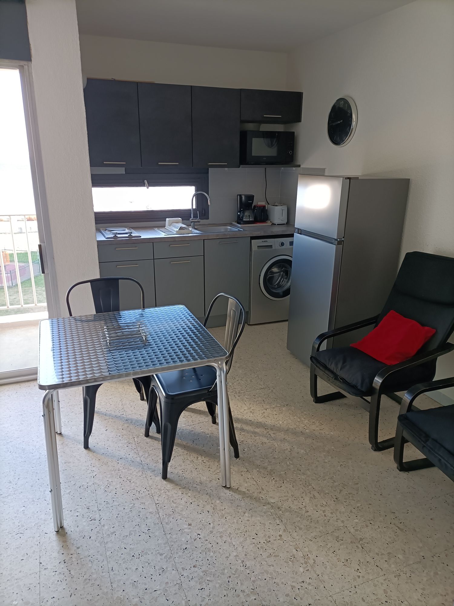 LOCATION BALARUC LES BAINS RESIDENCE PASTEUR VANDEPUTTE PATRICIA_02