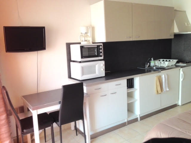 LOCATION-BALARUC-LES-BAINS-RESIDENCE-SEVIGNE-6-NOEL-JONATHAN-3
