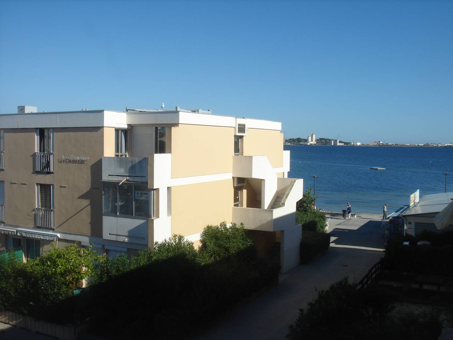 _clients_193454001_photos_104a_18617642