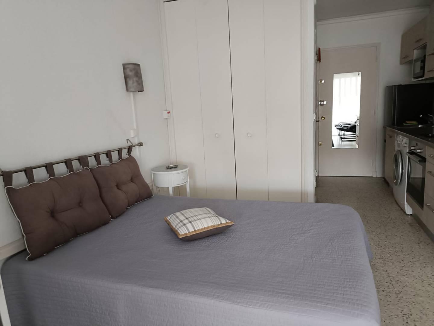 _clients_193454001_photos_163p_18127130