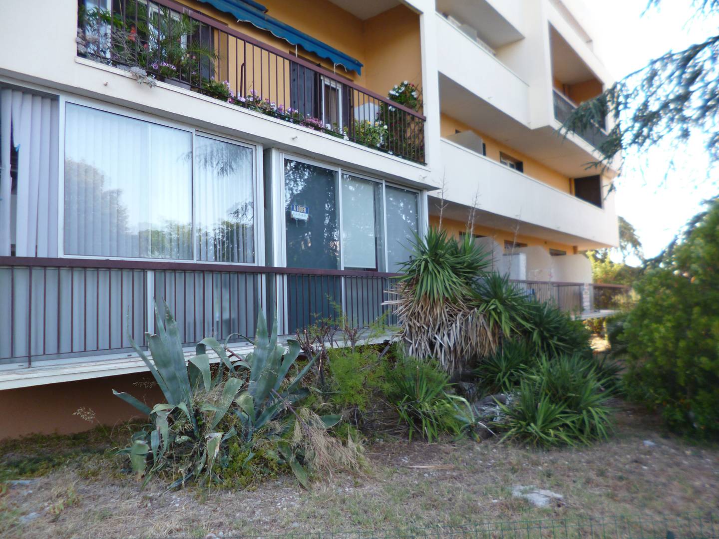 _clients_193454002_photos_107j_18267578