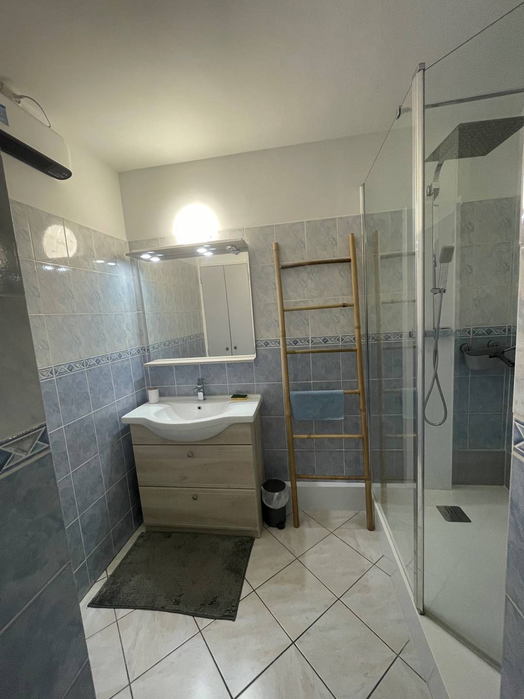 _clients_193454003_photos_352g_18682622