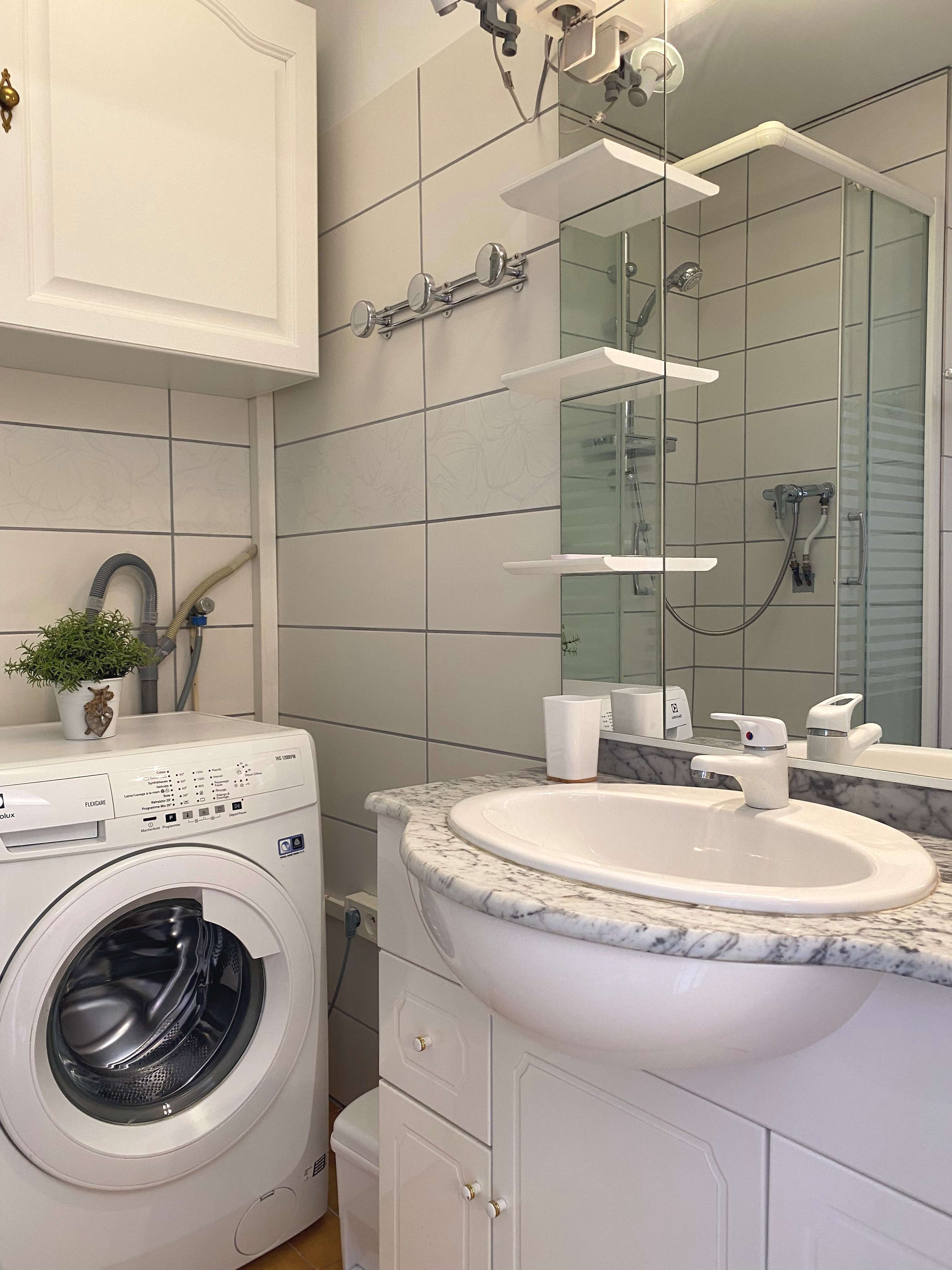 _clients_193454005_photos_446p_18223626