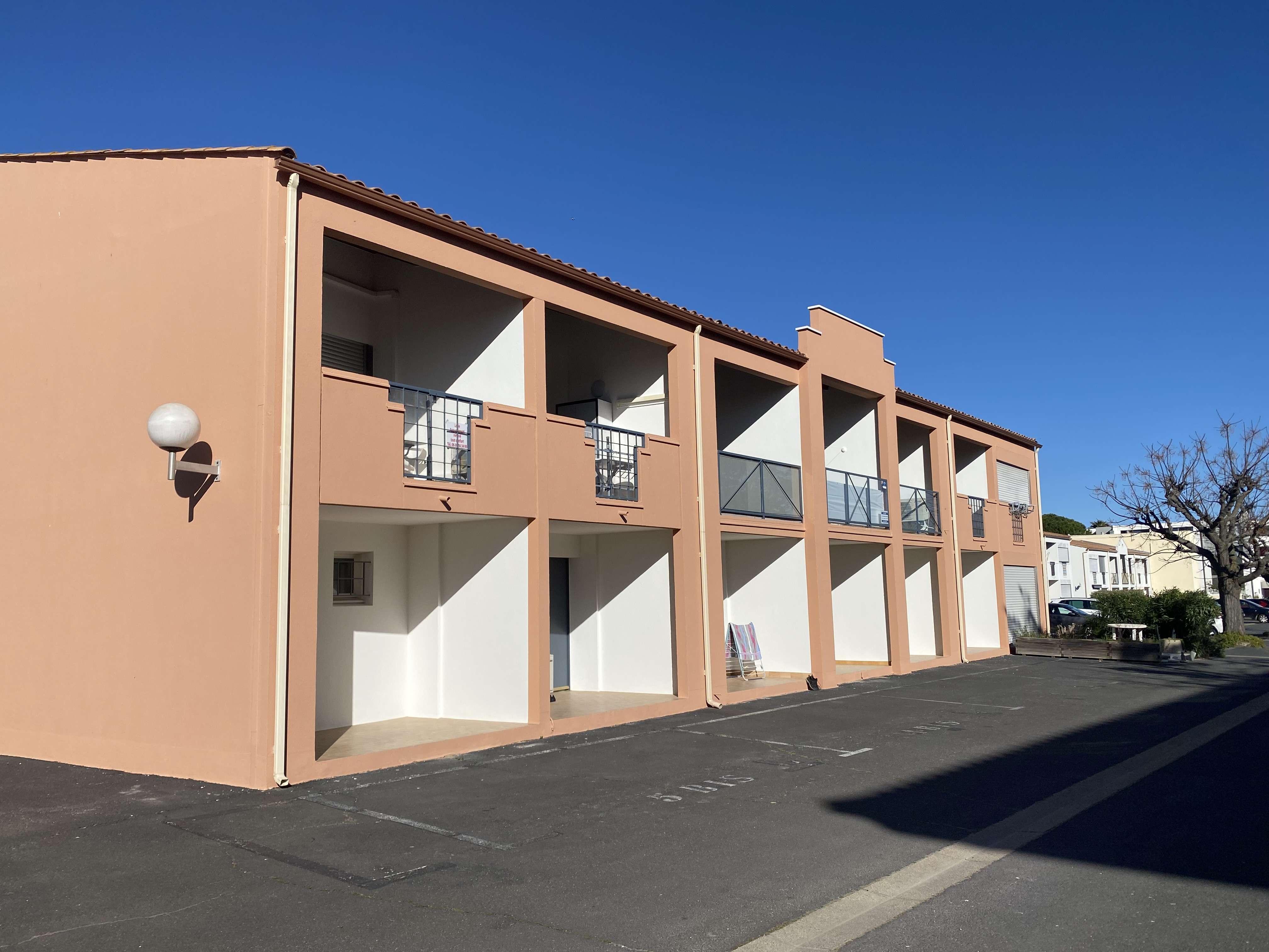 _clients_193454005_photos_563k_19280326