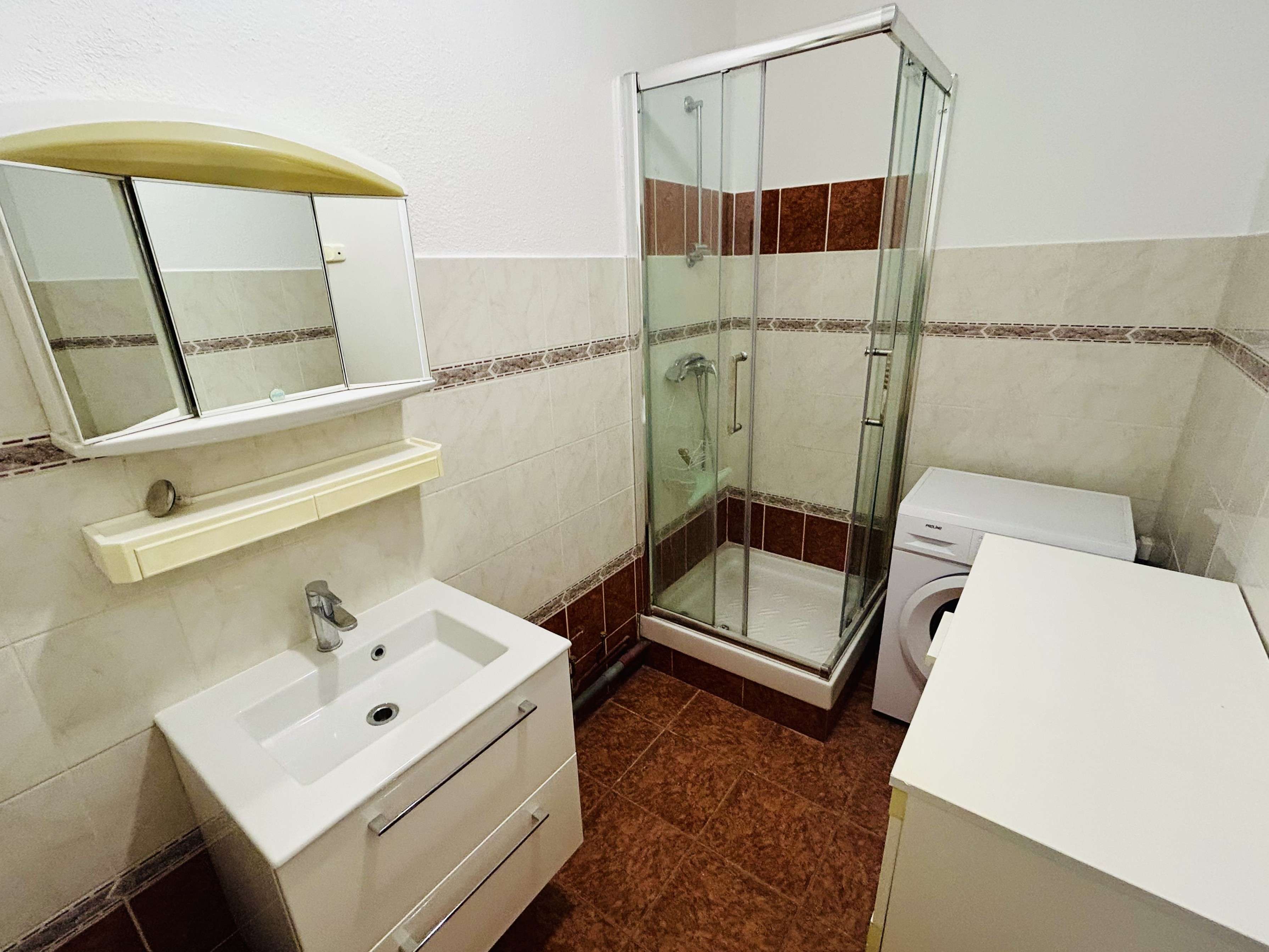 _clients_193454005_photos_658k_19469369