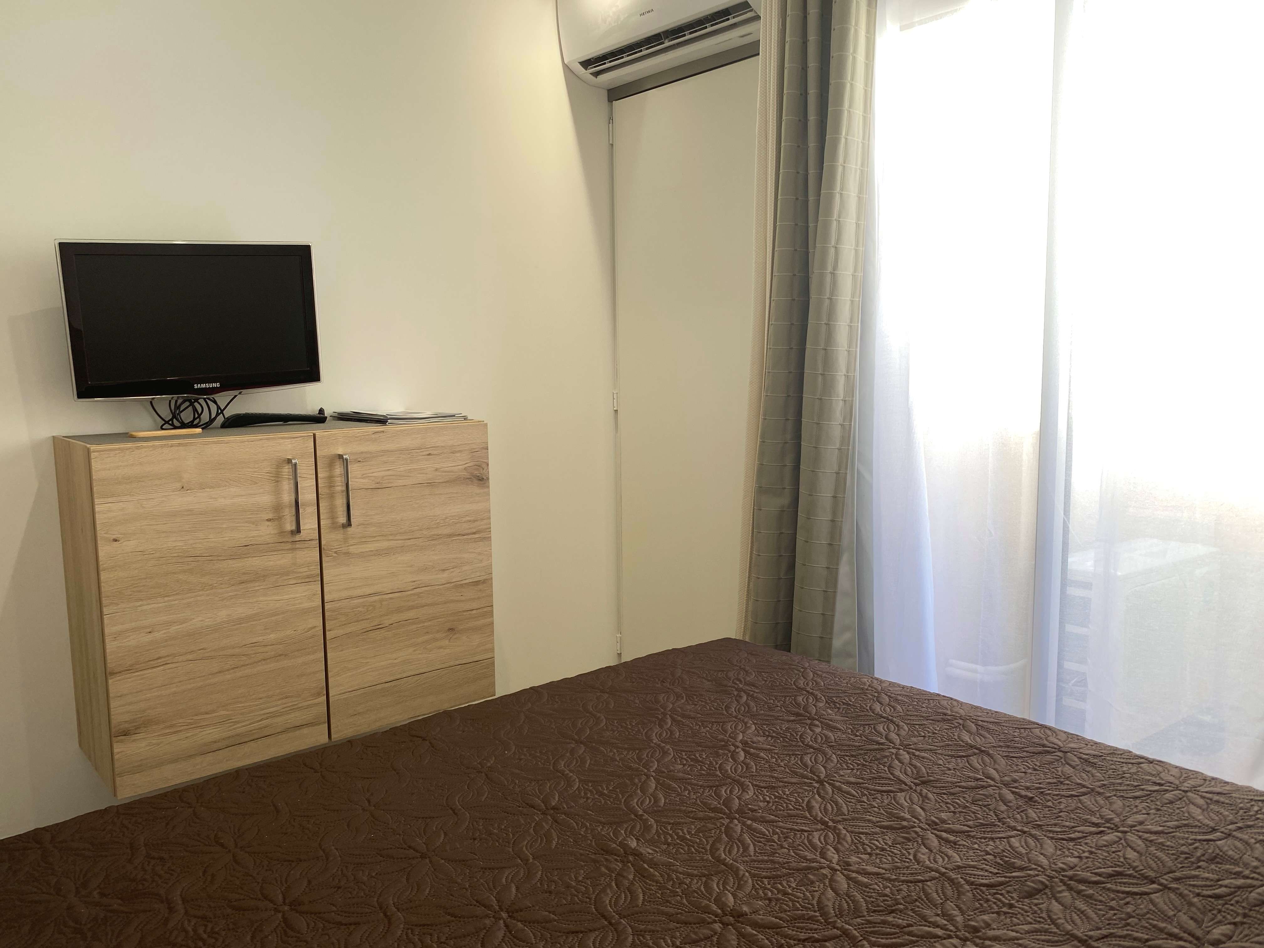 _clients_193454005_photos_677j_19089043