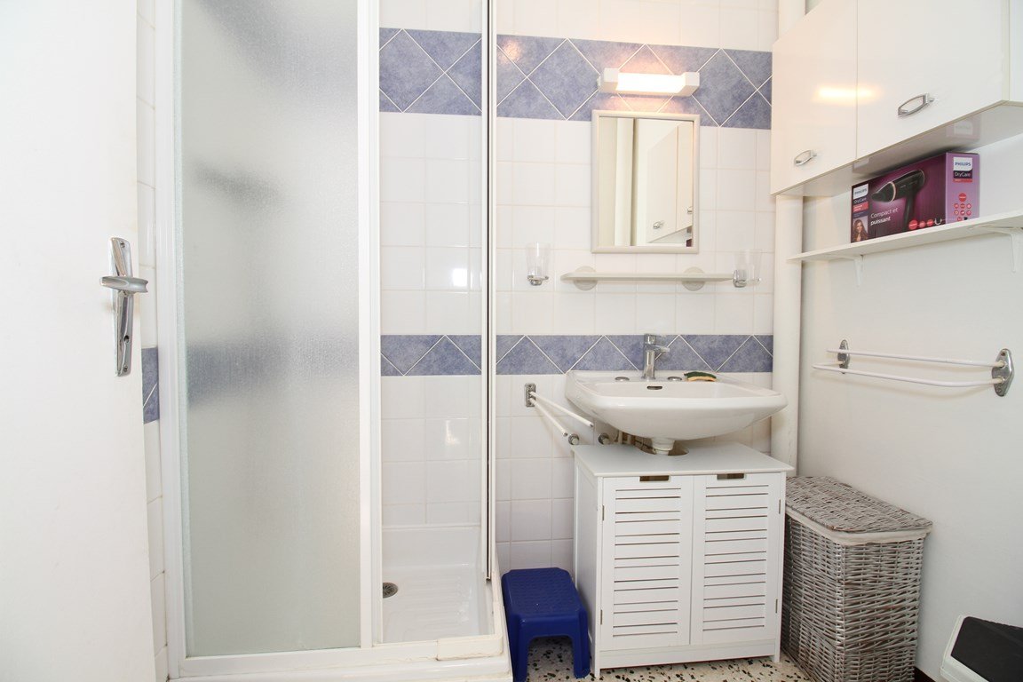 _clients_193454005_photos_738i_18114000