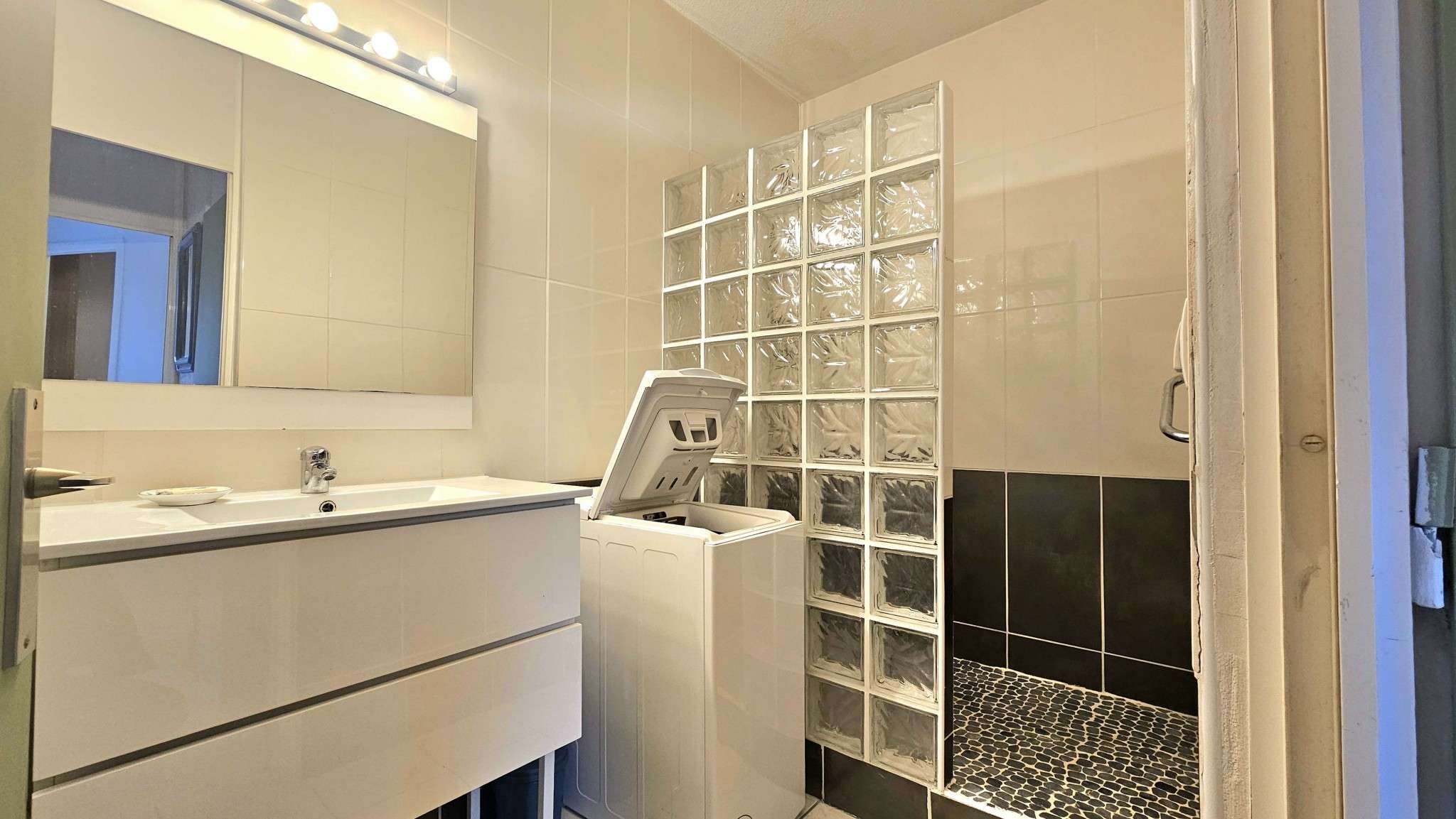 _clients_193454005_photos_745l_18114088