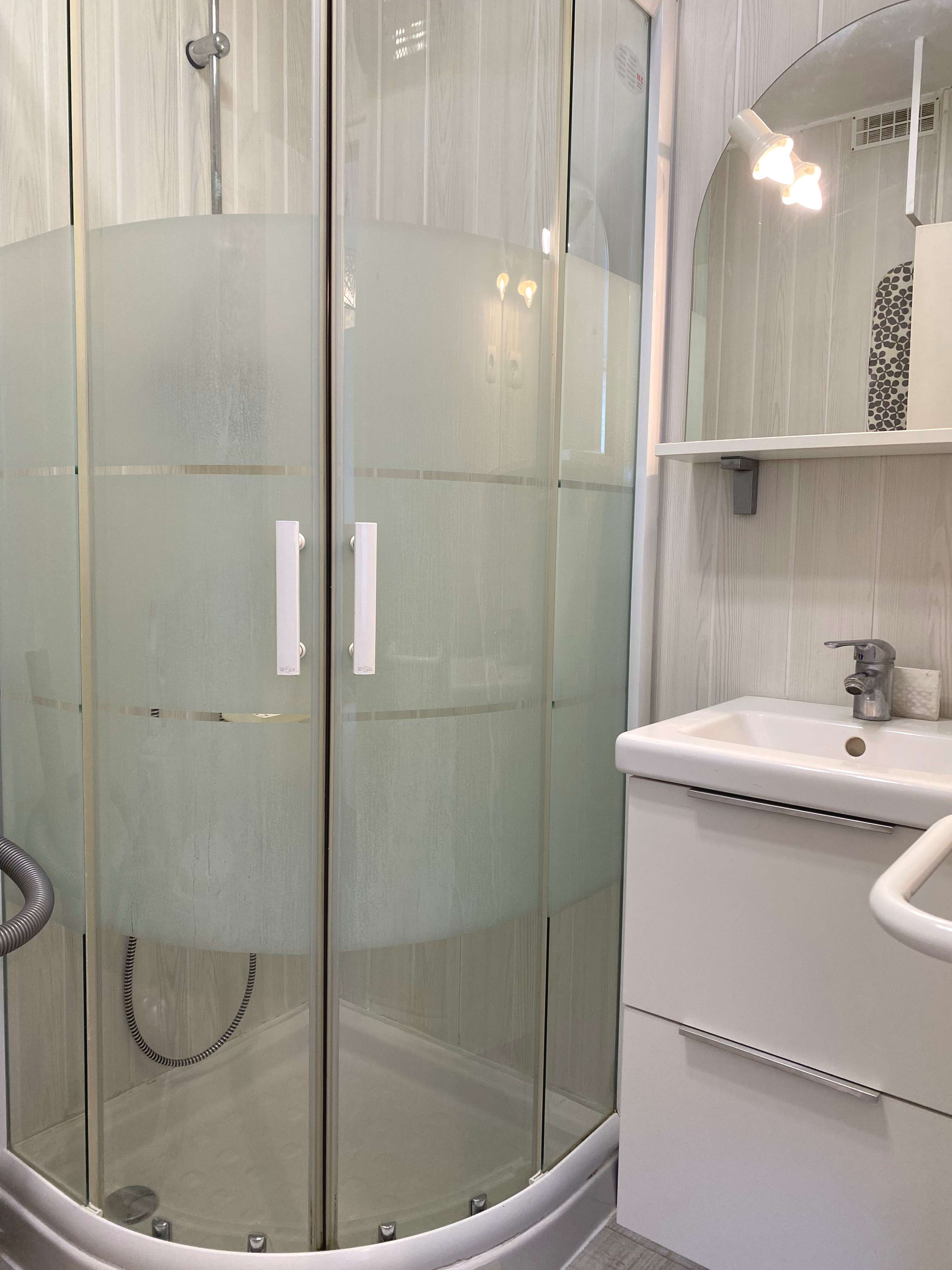 _clients_193454005_photos_748g_17185723