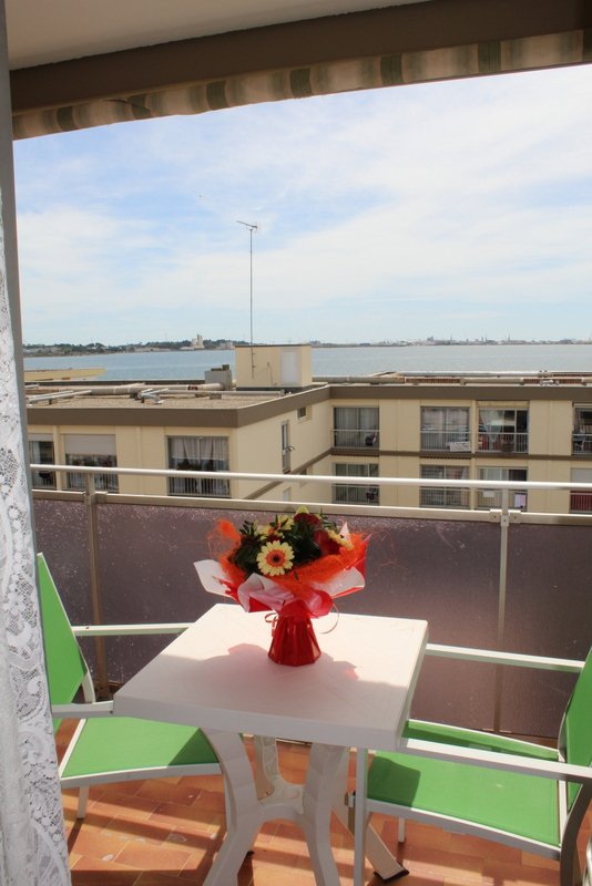 _lv_images__lot_0000000006_02_18961081