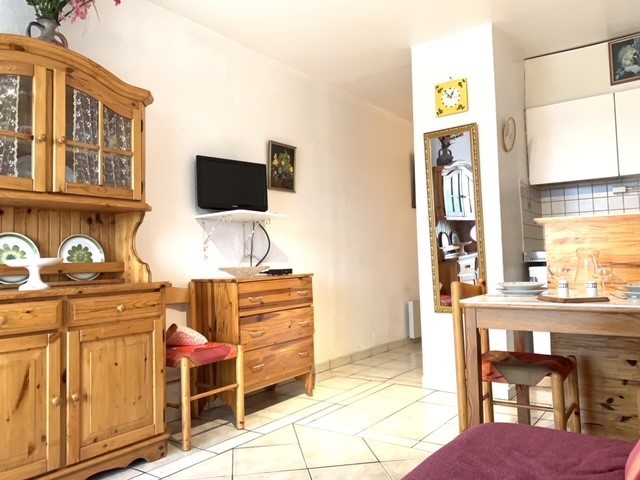 _lv_images__lot_0000000007_05_19177236