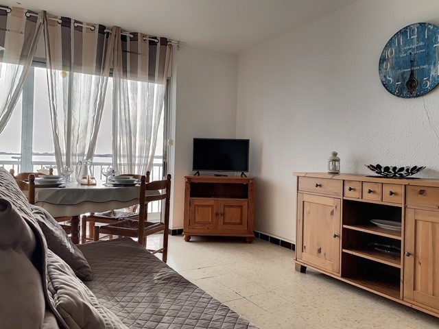 _lv_images__lot_0000000015_03_18257793