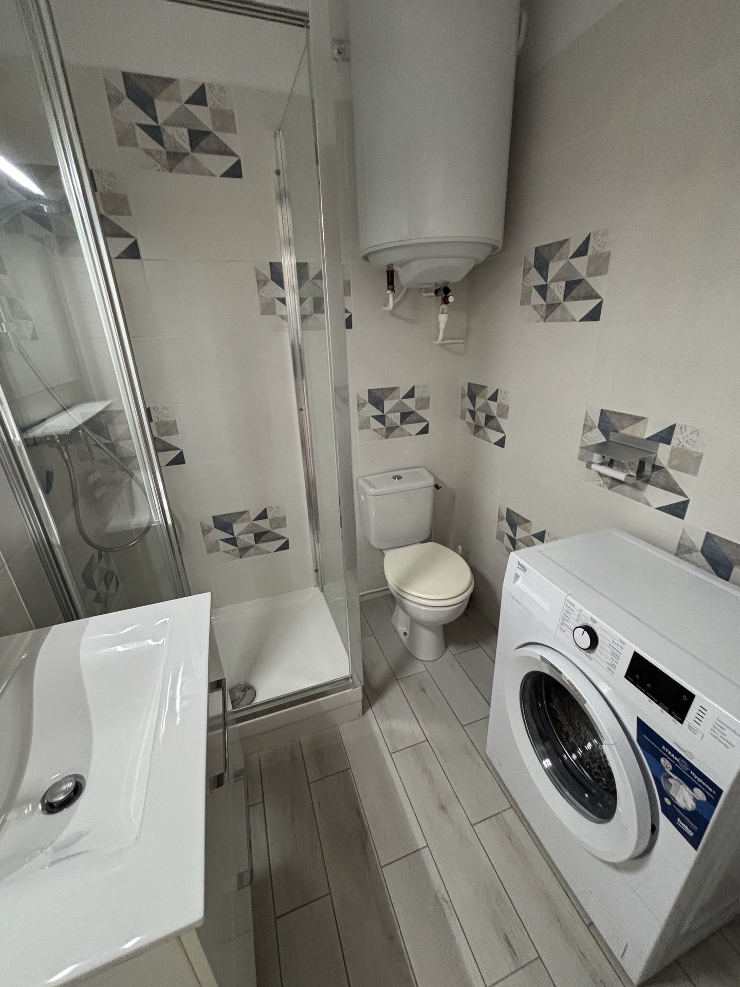 _lv_images__lot_0000000020_08_18257951