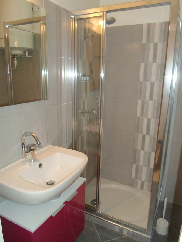 _lv_images__lot_0000000033_06_18386639