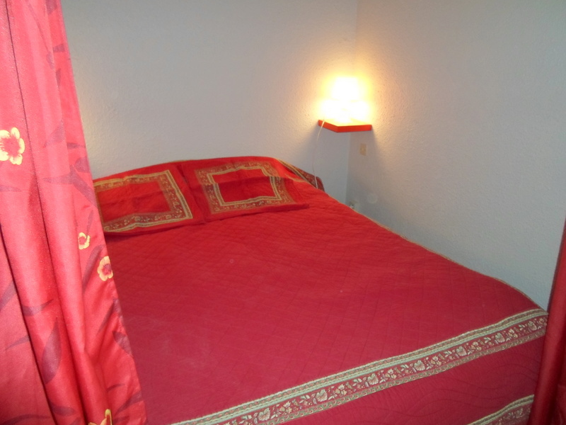 _lv_images__lot_0000000037_06_18432573