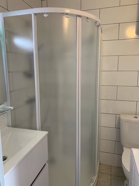 _lv_images__lot_0000000037_08_18117459