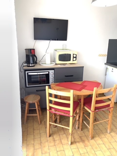 _lv_images__lot_0000000048_03_18118448