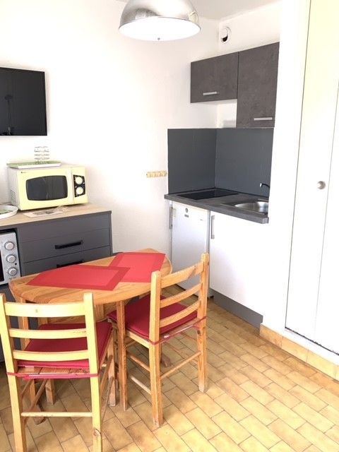 _lv_images__lot_0000000048_05_18118450