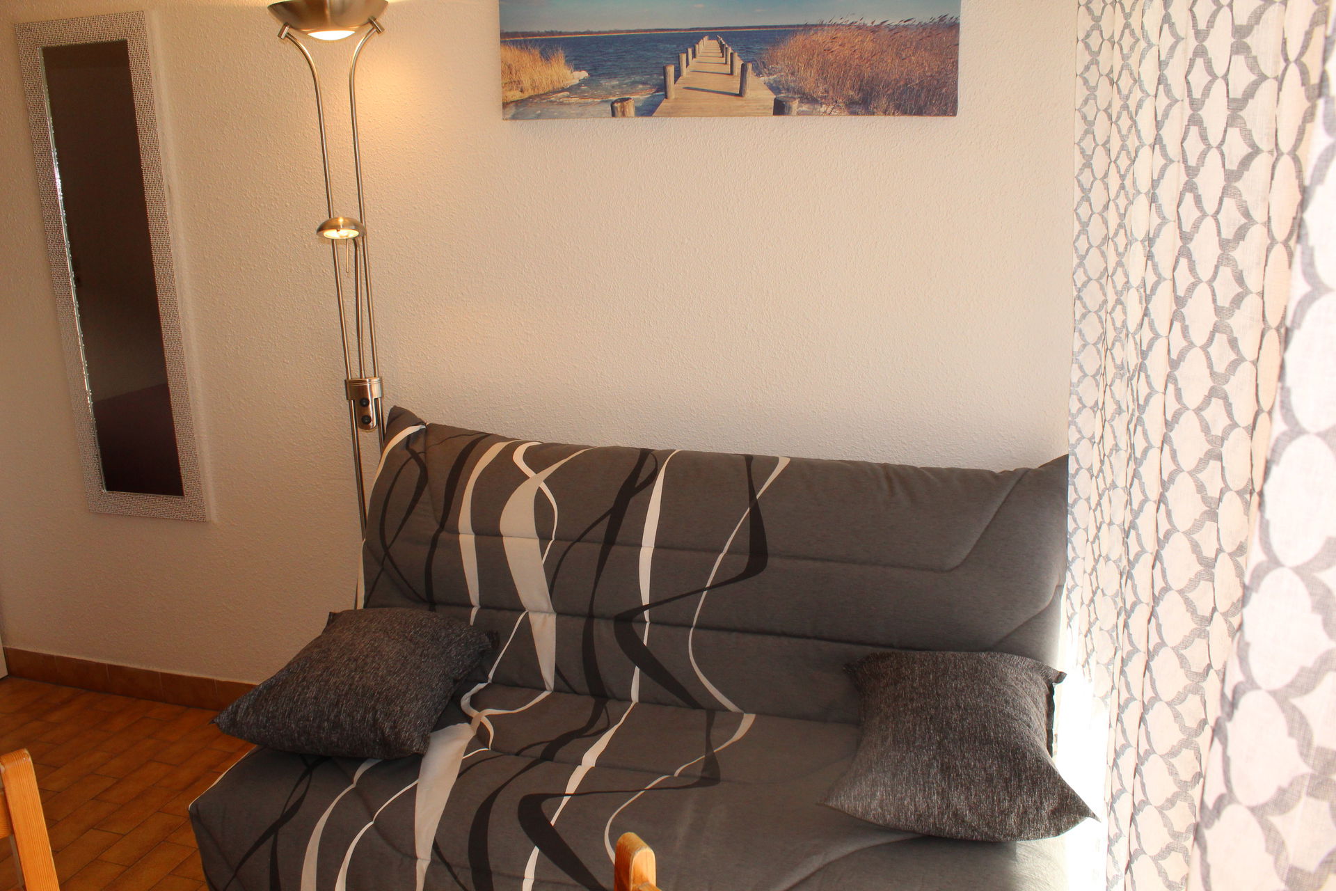 _lv_images__lot_0000000048_06_18118451