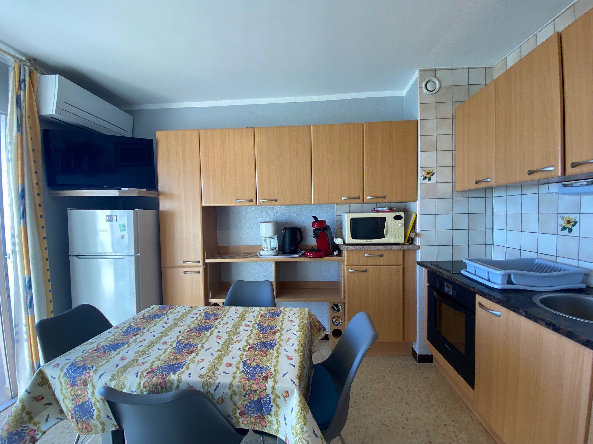 _lv_images__lot_0000000055_03_18102448