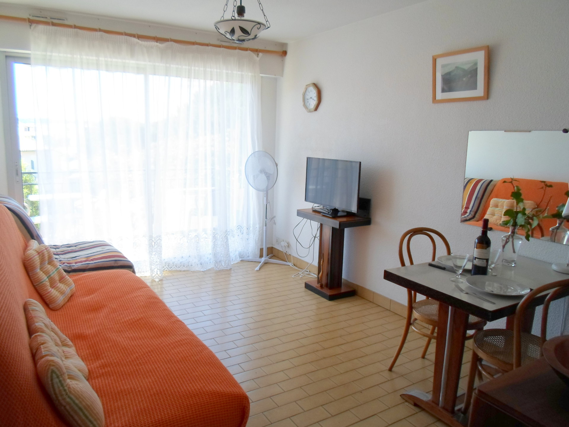 _lv_images__lot_0000000065_03_18961114