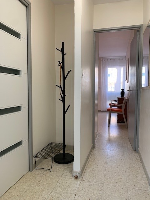 _lv_images__lot_0000000069_02_18699992