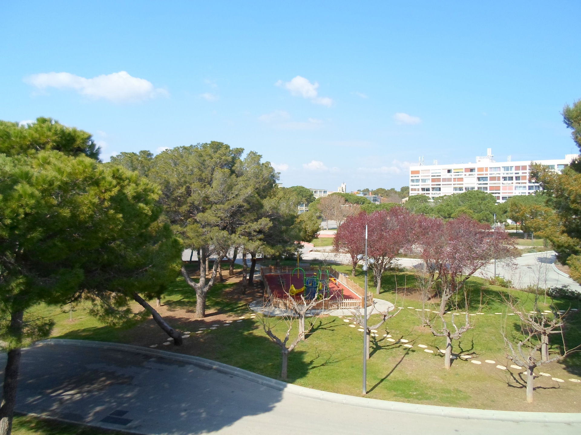 _lv_images__lot_0000000076_13_18424945