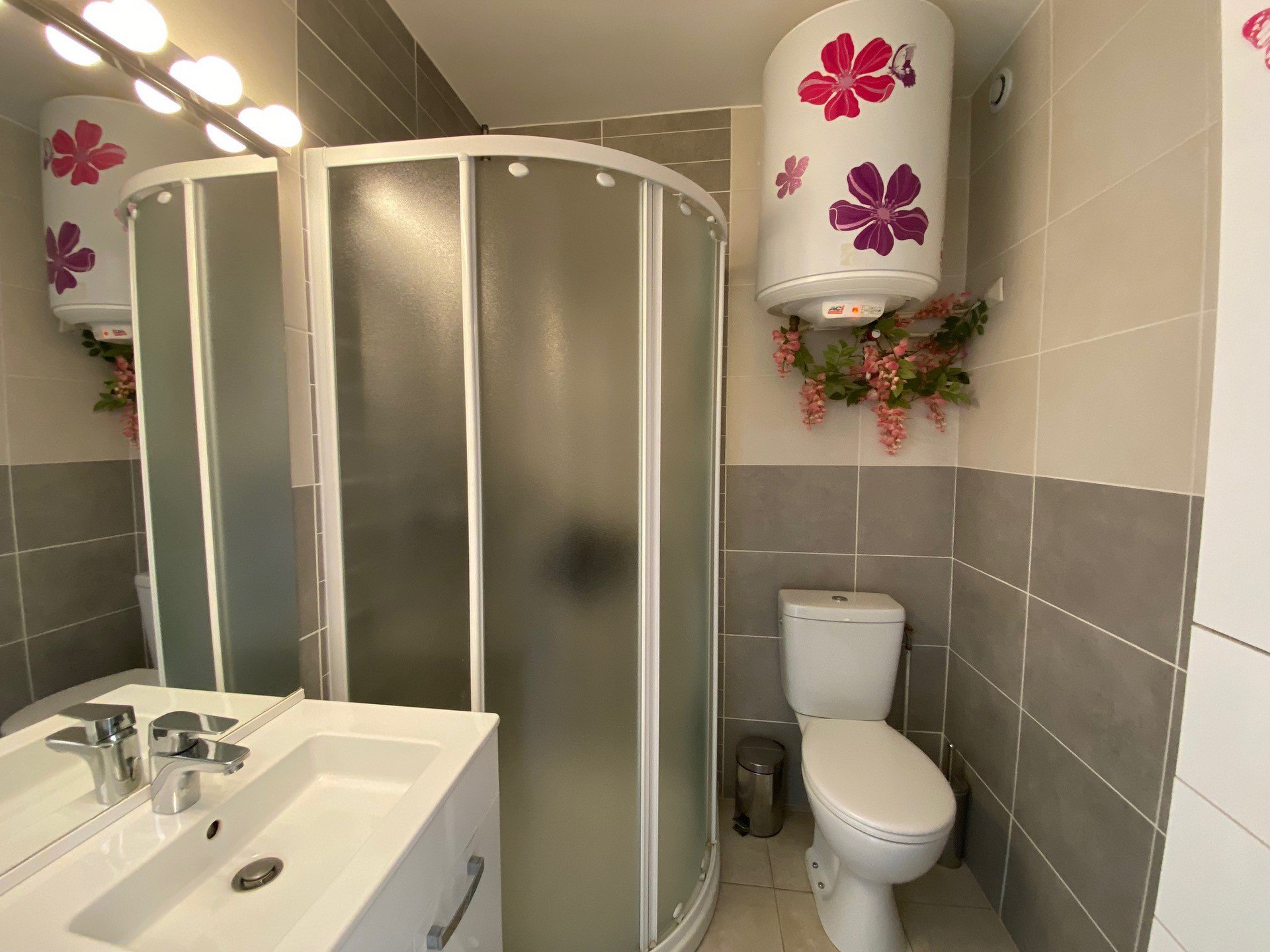 _lv_images__lot_0000000083_07_18394203