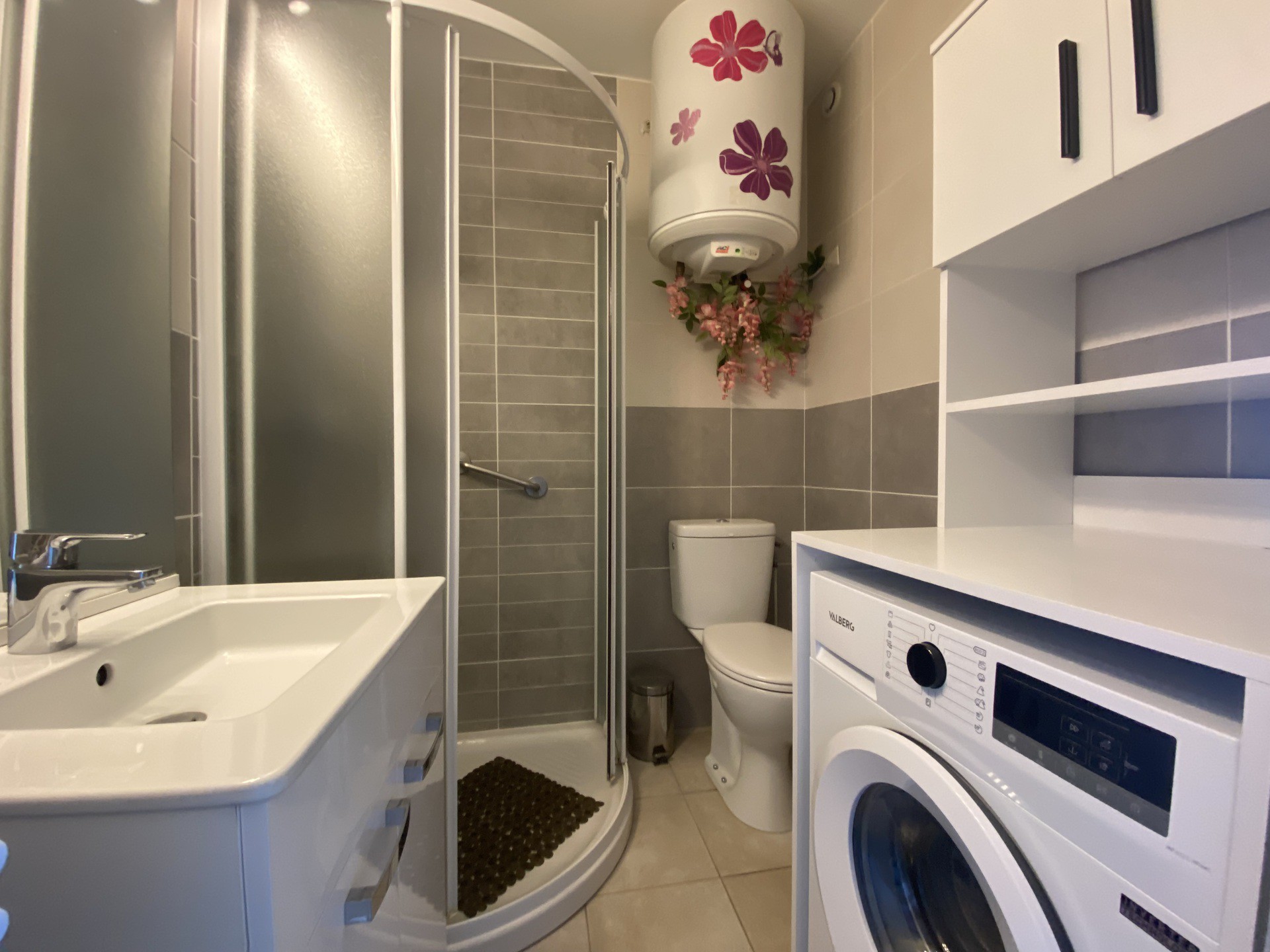 _lv_images__lot_0000000083_08_18960319