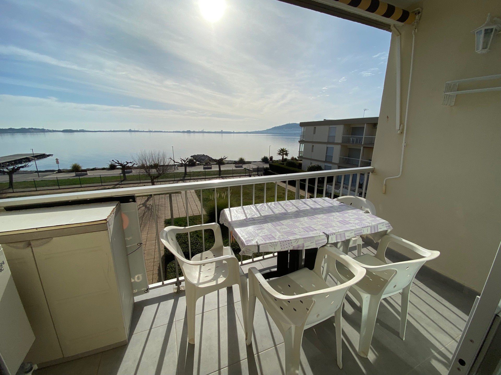 _lv_images__lot_0000000083_09_18749910